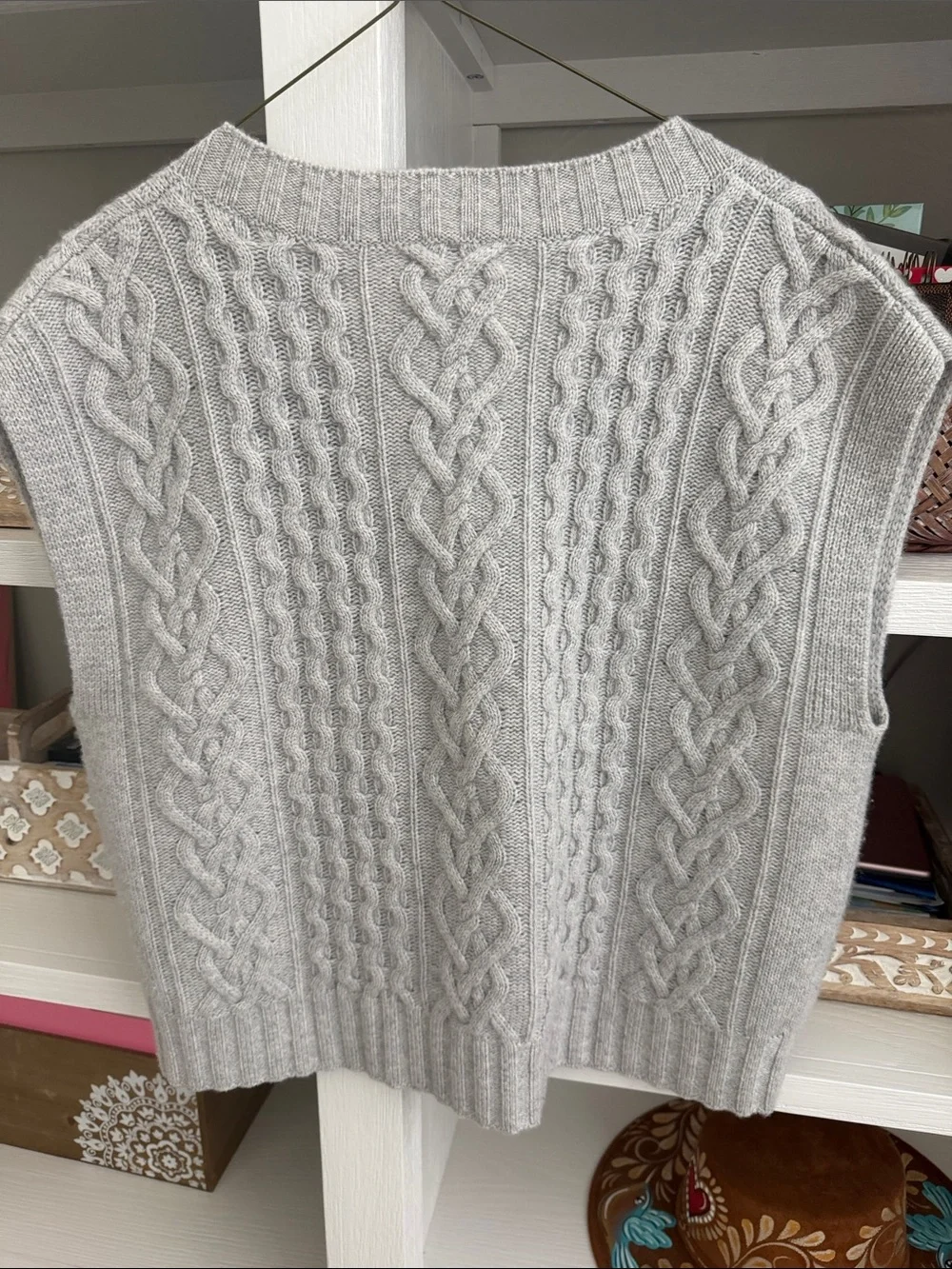 NWOT! Garnet Hill Light Gray Cashmere V-Neck Sweater Vest. Size Small. - Picture 3 of 4